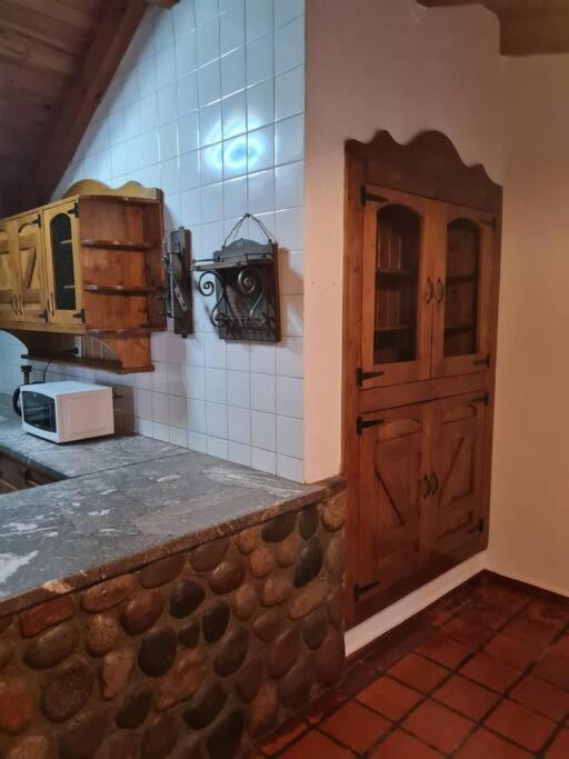 Casa De Piedra Сasa de vacaciones *