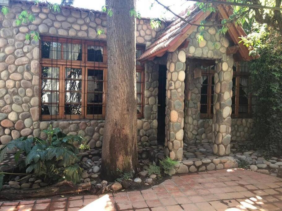 Casa De Piedra Сasa de vacaciones *